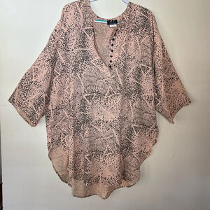 Vintage A. T. Ample Togs M'Lady Of California High/Low Top/Tunic Size 44/24 W